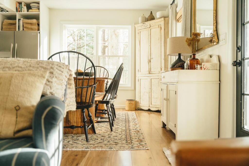 Cozy Cottage, Hot Tub, Fire Pit, 15Min To Hudson And Hiking Catskill Zewnętrze zdjęcie