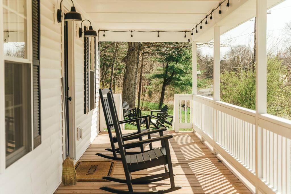Cozy Cottage, Hot Tub, Fire Pit, 15Min To Hudson And Hiking Catskill Zewnętrze zdjęcie